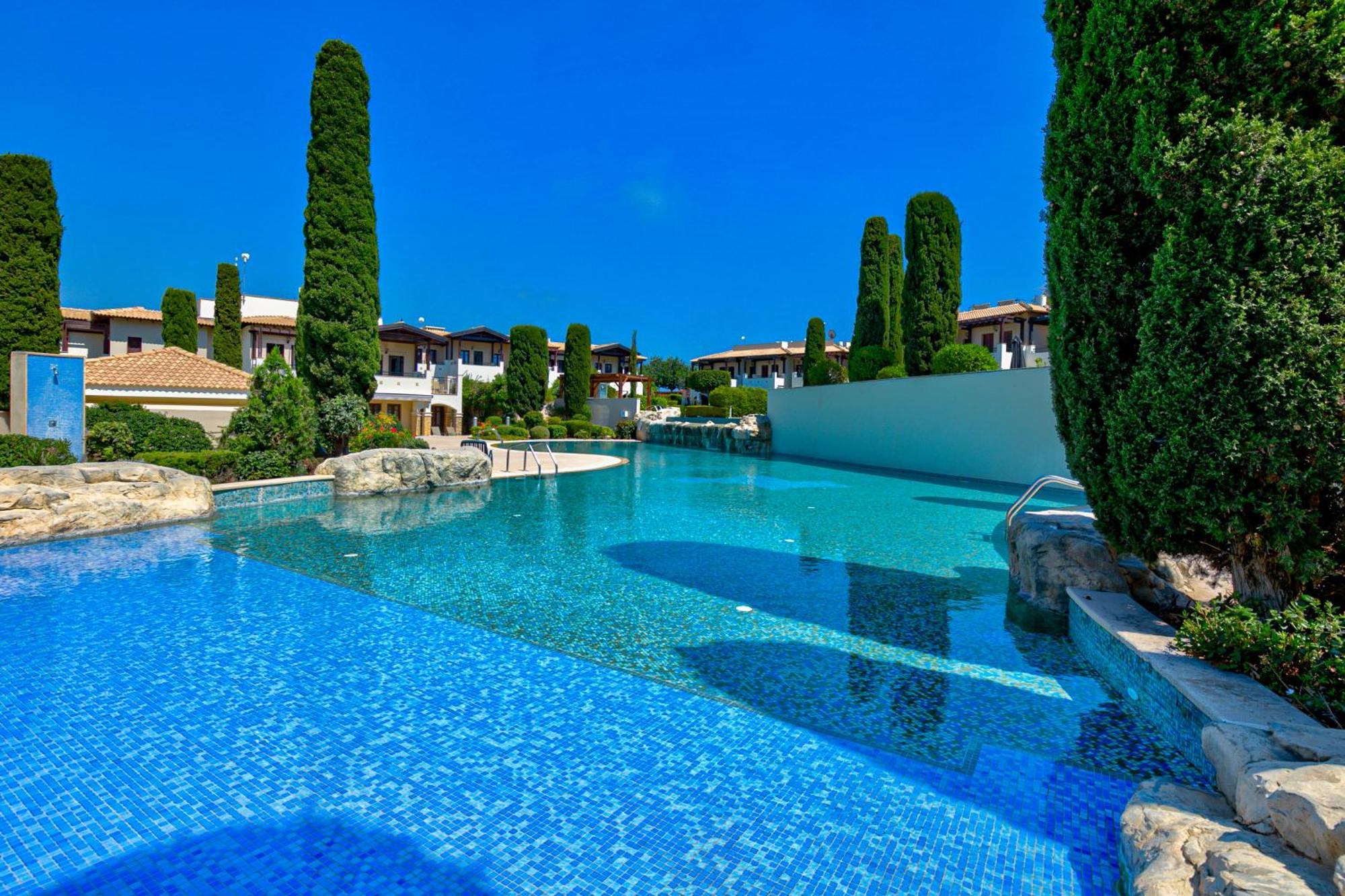 2 Bedroom Apartment Assia With Communal Pool, Aphrodite Hills Resort Kouklia Exterior photo